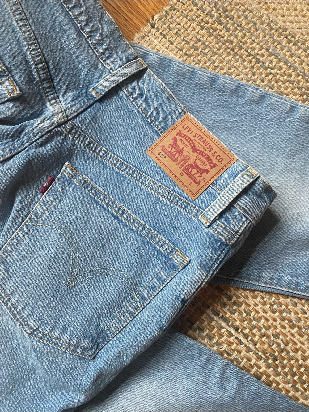 Levi's Men's Light Wash Straight Leg Jeans